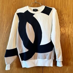 Chanel Logo Sweatshirt 2018 Spring Size FR36/US4/Small